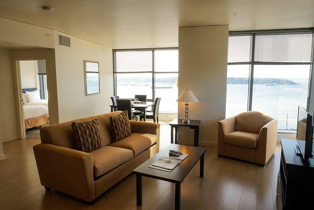 Oakwood At Viktoria Apartment Olympia Bagian luar foto